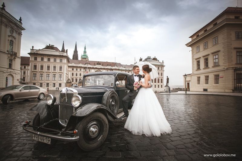 埃尔维拉和阿黛尔-一婚礼在布拉格