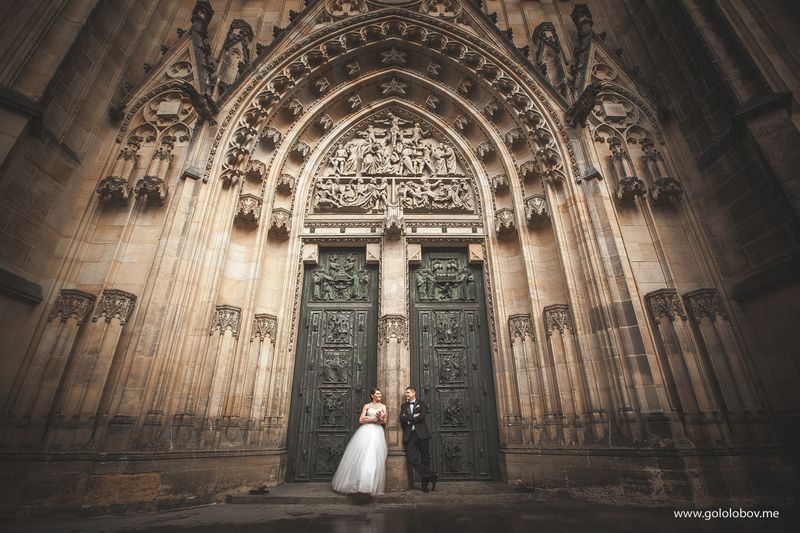埃尔维拉和阿黛尔-一婚礼在布拉格