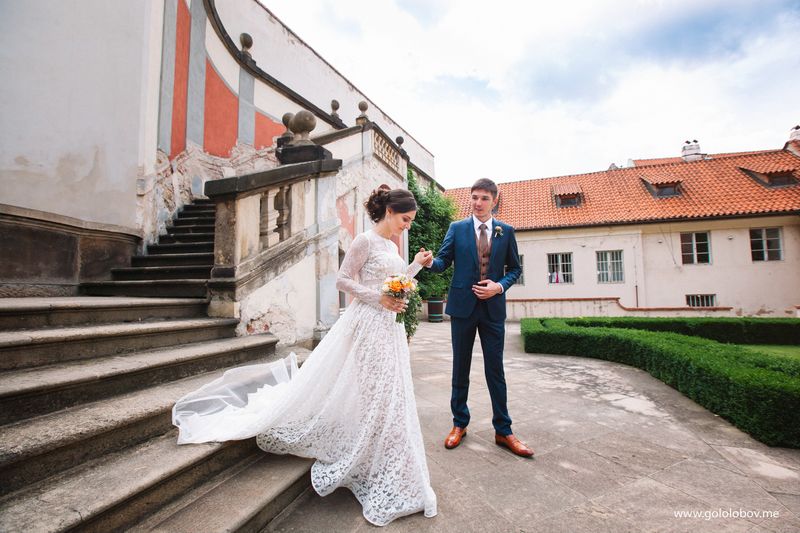 纳塔莉亚和亚历山大-一在布拉格的婚礼拍摄图片